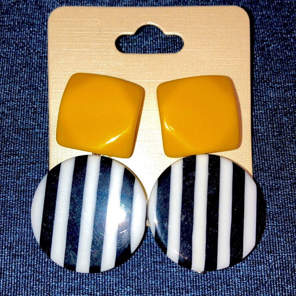 🟢 Black and White with yellow Geometric earrings 🟢
